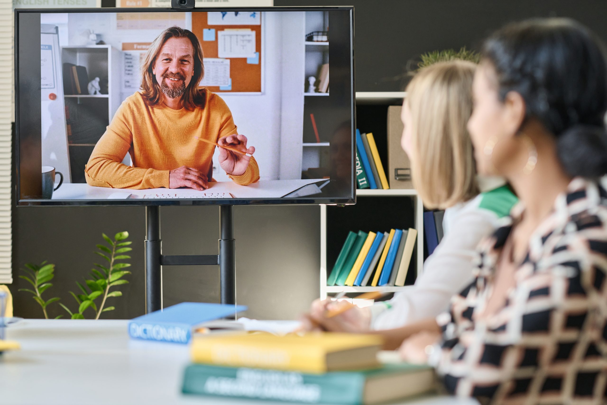 Whites Knight Online Learning
